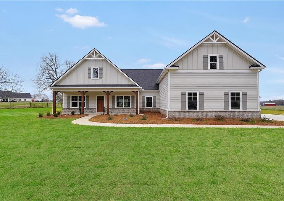 1st image of 680 Snapping Shoals Rd