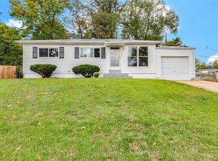 2333 Birch Dr, Saint Louis, MO 63125
