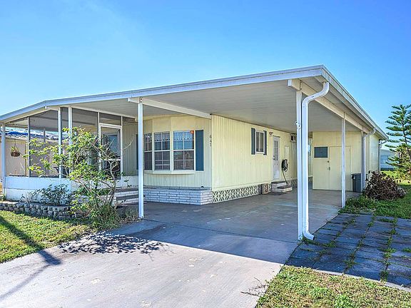 3rd image of 641 Tortugas Dr