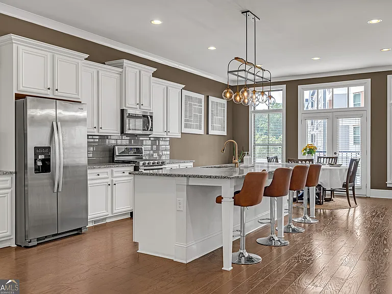 720 Avondale Hills Dr — Photo 10