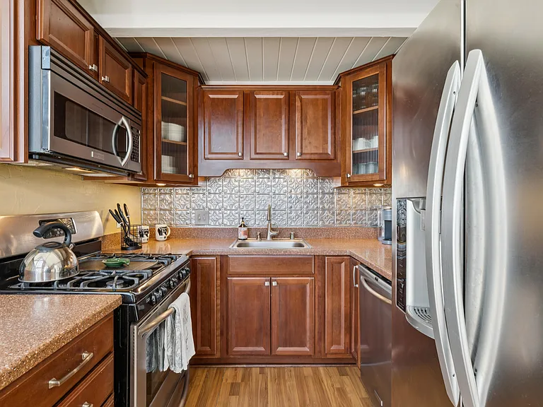 1171 N Grass Valley Rd — Photo 24