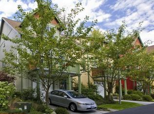 130 Sadie Ln NW #2, Bainbridge Island, WA 98110