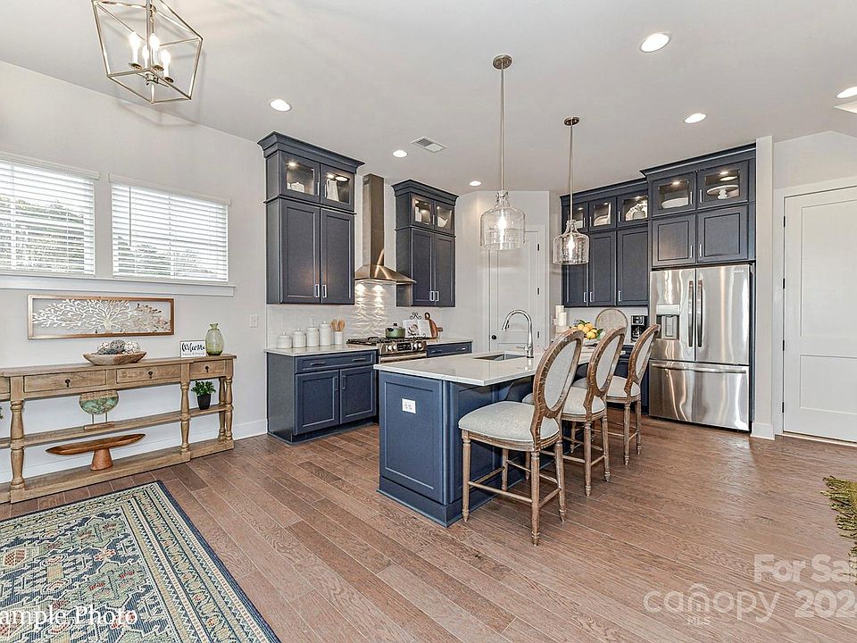 2nd image of 5043 Elm View Dr #28