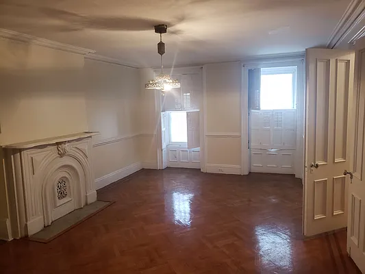 Rented by Brooklyn Vertical Inc. | media 21