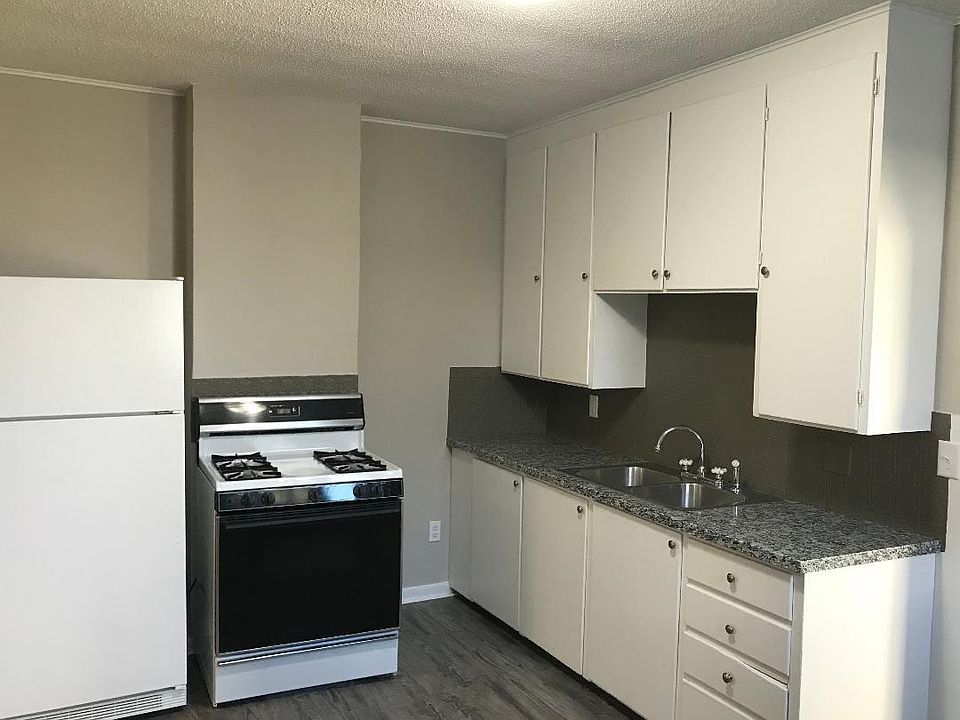 1st image of 612 Griggs St N APT 2