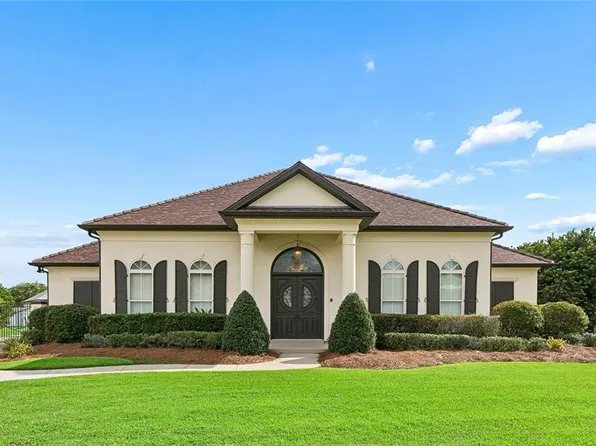 160 Primrose Dr, Belle Chasse, LA 70037