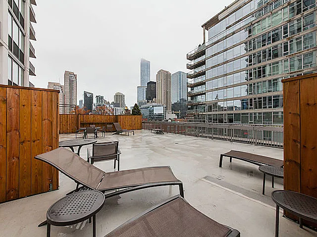200 W Grand Ave #1603 — Photo 18