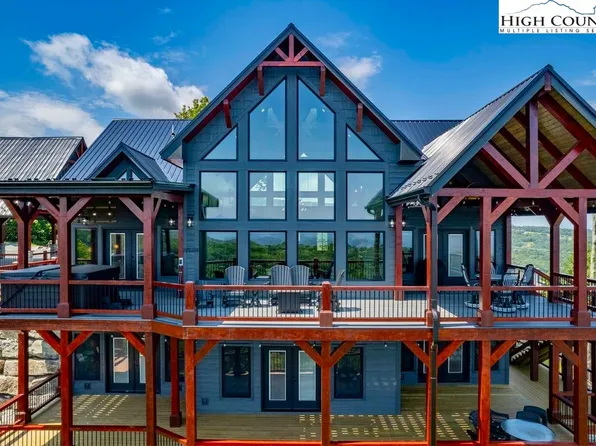 300 Pinnacle Ridge Road, Beech Mountain, NC 28604