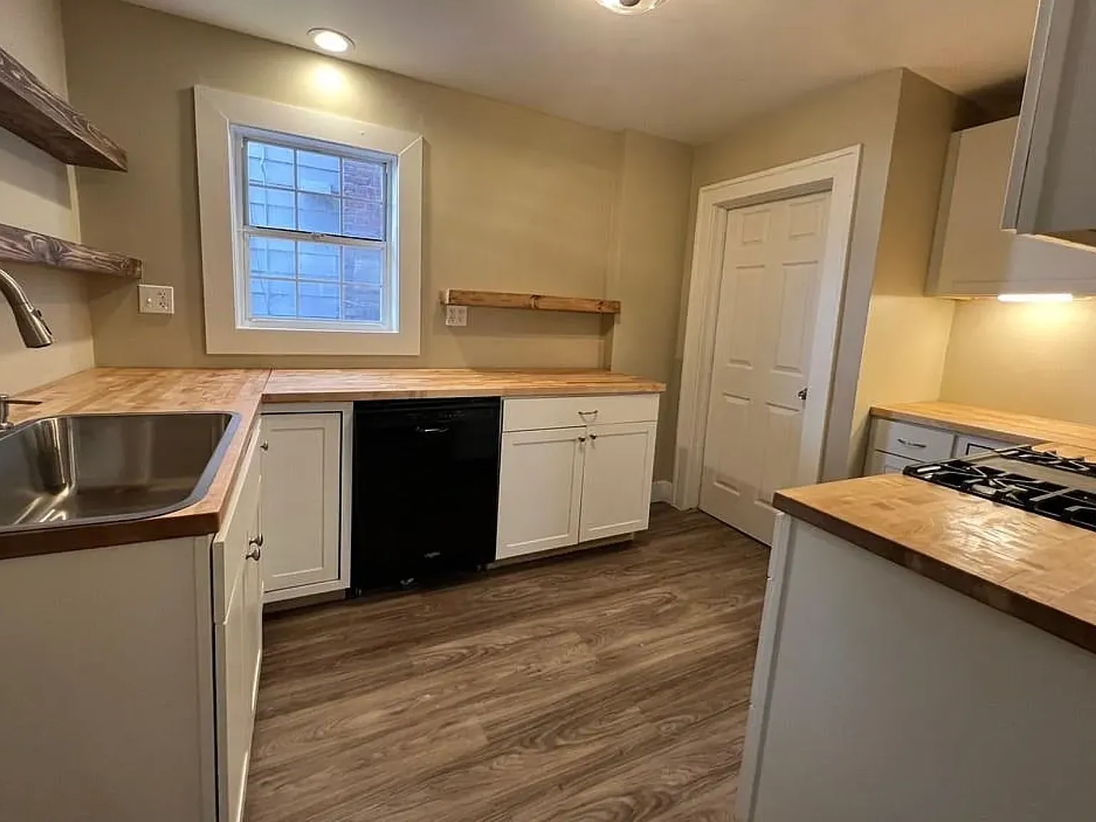 3702 Indiana Avenue - 1 — Photo 2