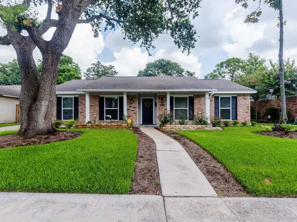 9410 Fairdale Ln, Houston, TX 77063