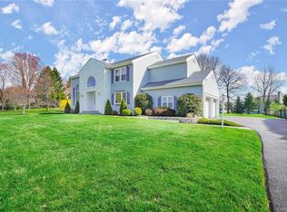 320 Essex Fells Ct, Yorktown Heights, NY 10598