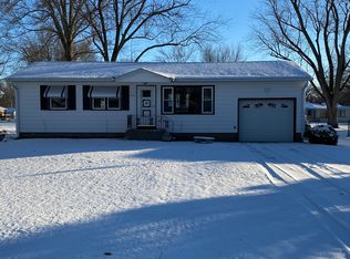 5332 30th Ave, Moline, IL 61265