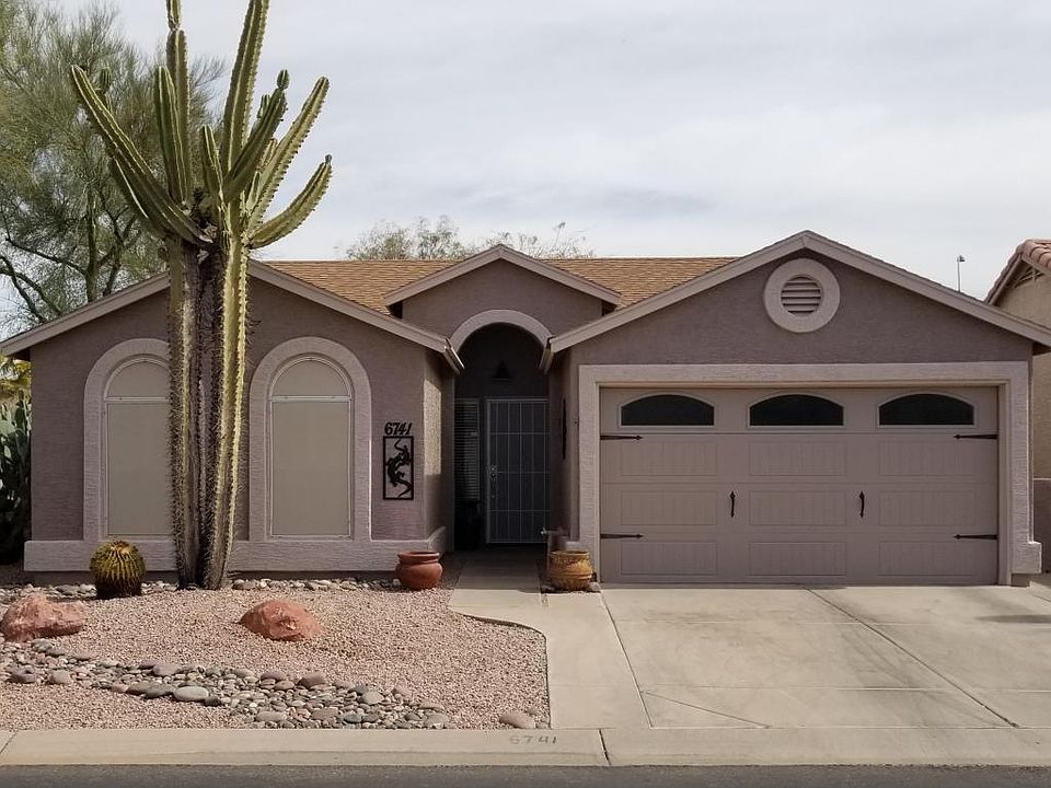 1st image of 6741 S Oakmont Dr