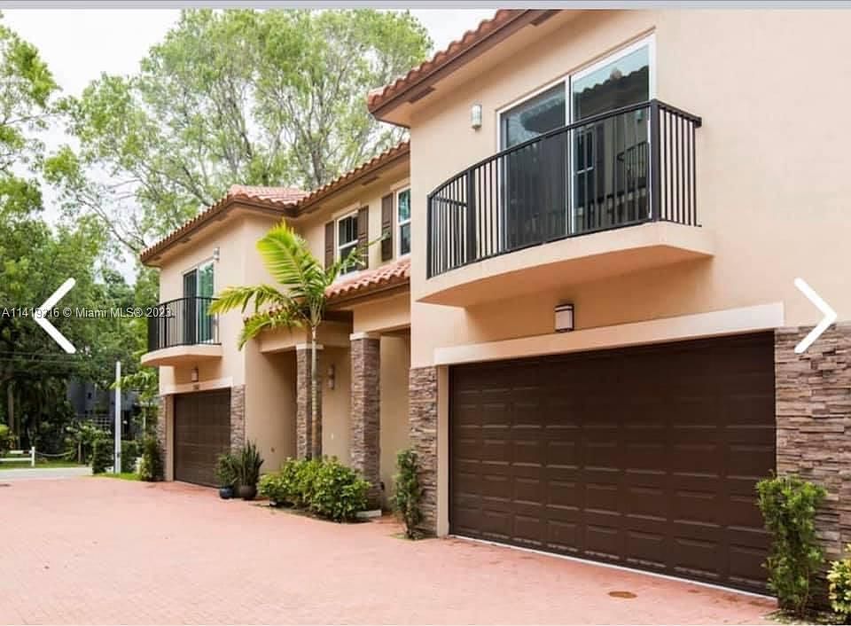 1st image of 2360 SW 18th Ave