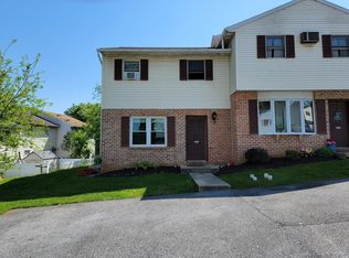 203 Riverview Dr, Ephrata, PA 17522