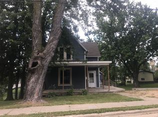 719 Pleasant St, Mineral Point, WI 53565