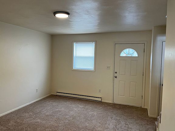 4th image of 110 Hanover St #8