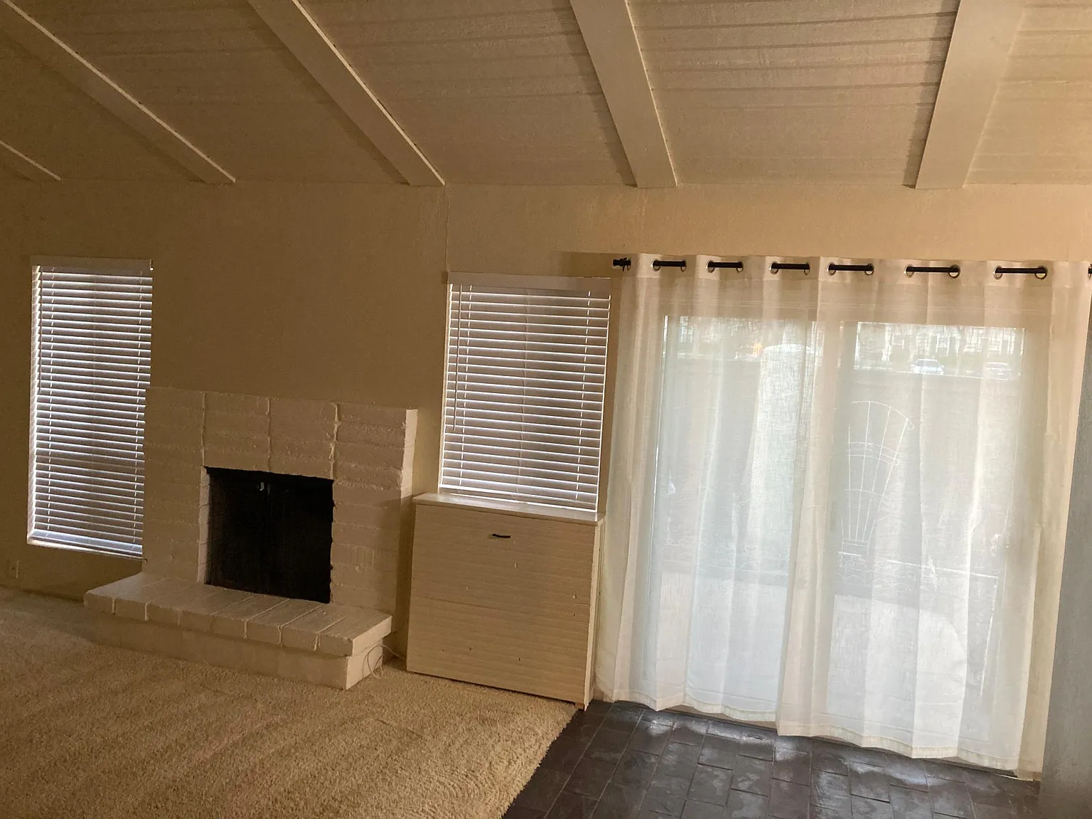 355 W Sierra Ave — Photo 4