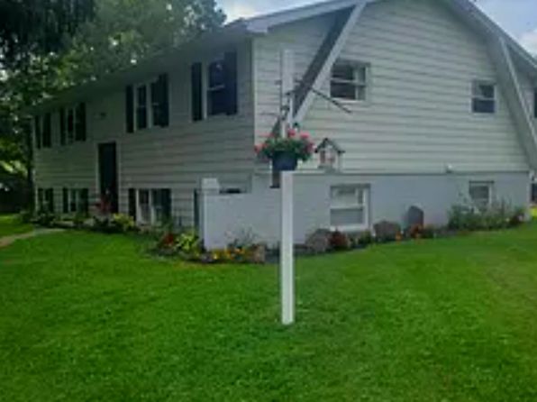 3 Davis Rd