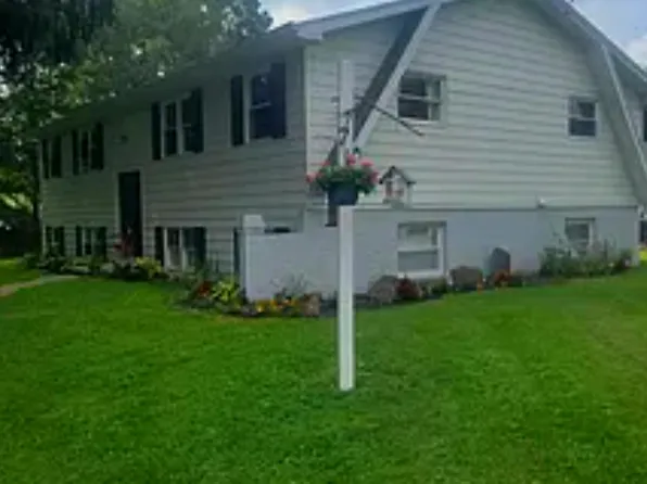 3 Davis Rd, Binghamton, NY 13901