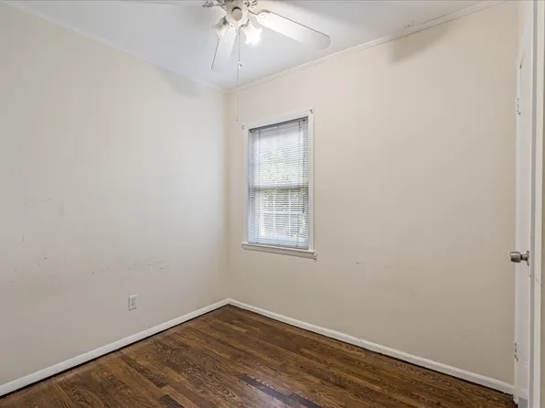 87-02 188th Street image 7 of 28