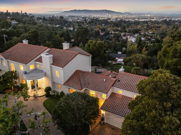 2500 Summit Dr, Hillsborough, CA 94010