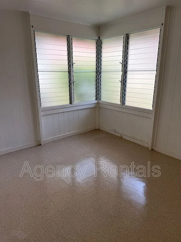 2 bed, 1.0 bath, 550 sqft, $1,800 — Photo 2