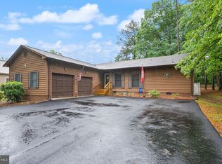 507 Lakeview Pkwy, Locust Grove, VA 22508
