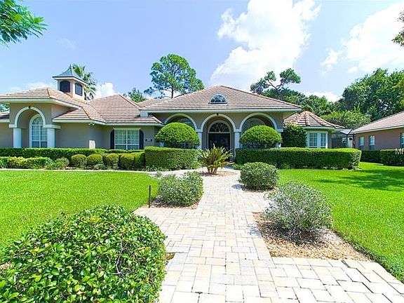 2nd image of 2889 Old Castle Dr