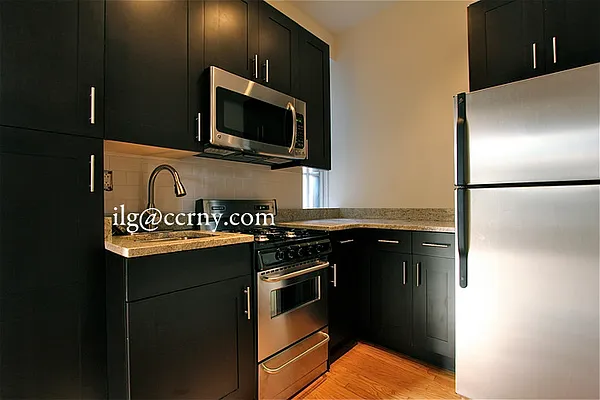 Rented by City Connections Realty | media 27