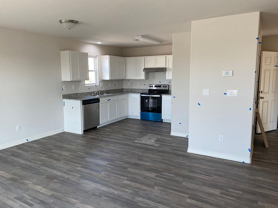 2nd image of 530 Karen Way