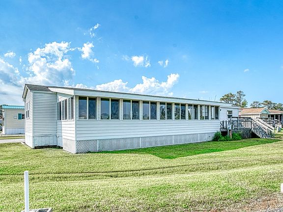 2nd image of 3023 Sea Shore Dr