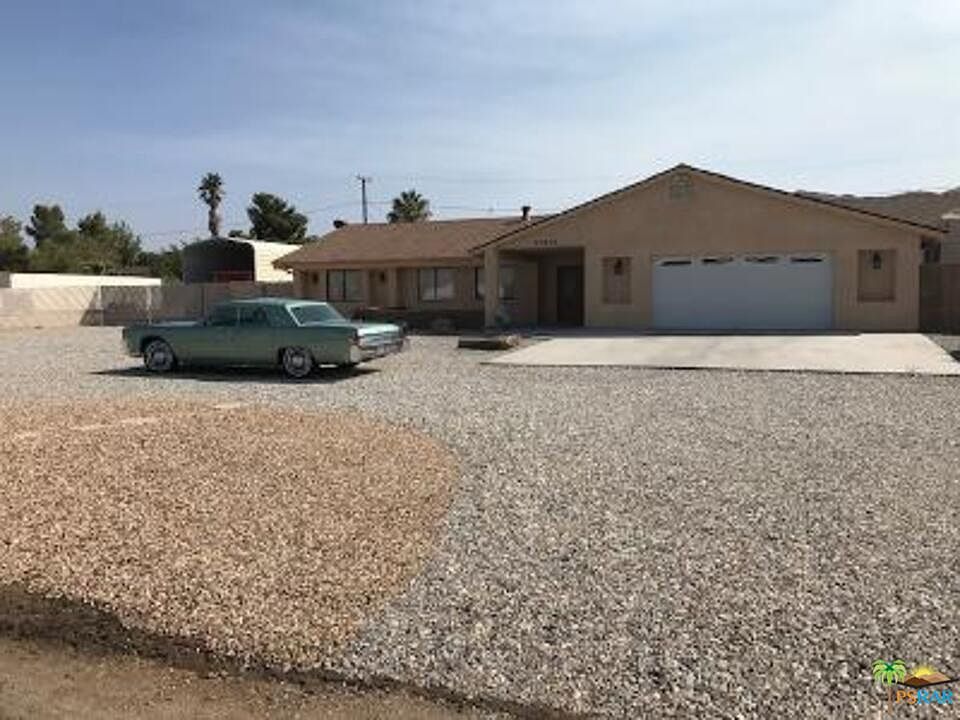 1st image of 57943 Ivanhoe Dr