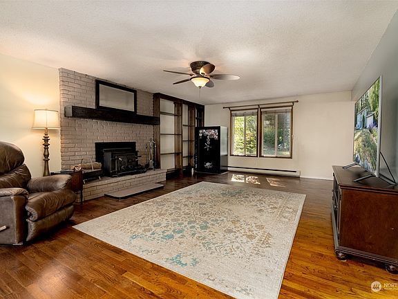 5th image of 1370 NE OLeary Street