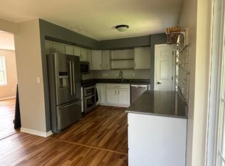 75 E 2nd St, Alburtis, PA 18011