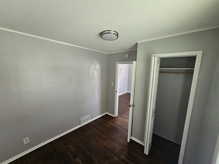 25052 Comfort St — Photo 6