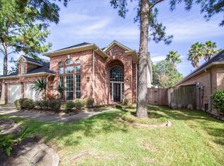 12110 Laguna Pointe Ln, Houston, TX 77041