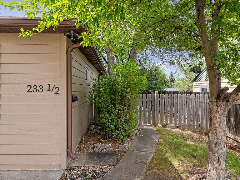 Side entry and exterior access