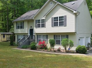 30 Greenridge Dr, Stafford, VA 22554