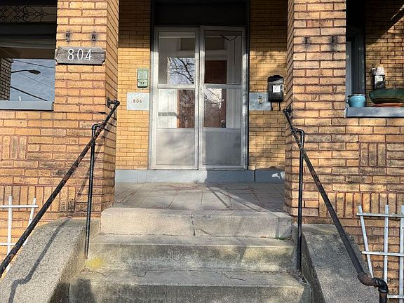 2nd image of 804 Heths Ave #1