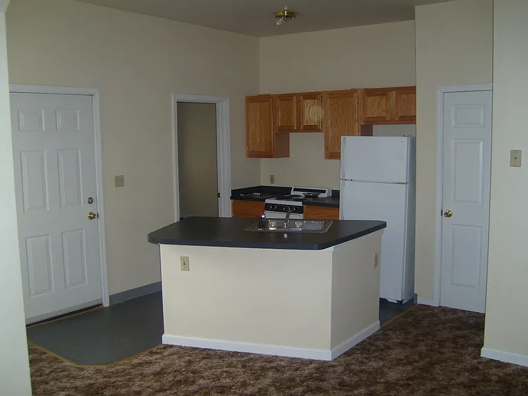126 Bidwell Pkwy #8 — Photo 5