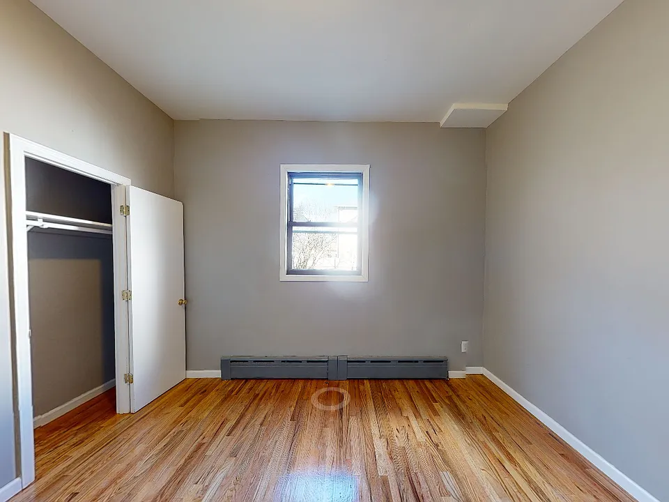 62 Holland Ave #1R