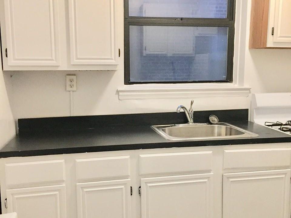 1st image of 86 Park Ln S #3