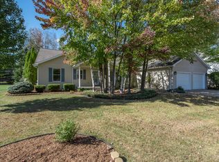 6103 Millbrook Dr, Midland, MI