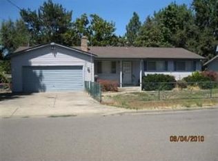 450 N Central Valley Dr, Central Pt, OR