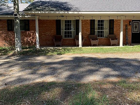 2nd image of 618 Vinnie St