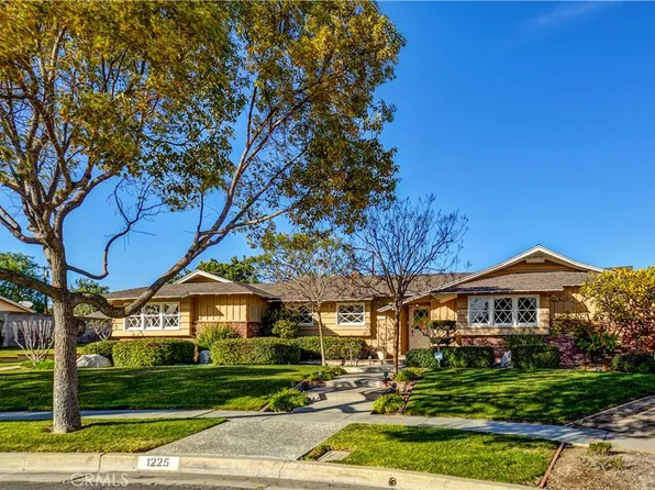 1225 E Fern Dr, Fullerton, CA 92831