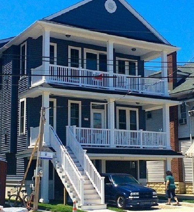 1st image of 708 E 9th St #2