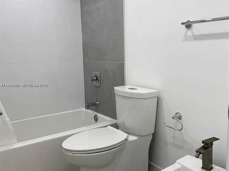 911 E Ponce De Leon Blvd #301 — Photo 9