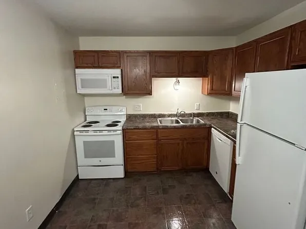 3807 University Ave #2, Des Moines, IA 50311